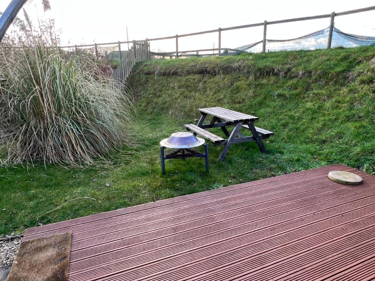 Hotel Stonehenge Campsite & Glamping à Berwick St James Extérieur photo