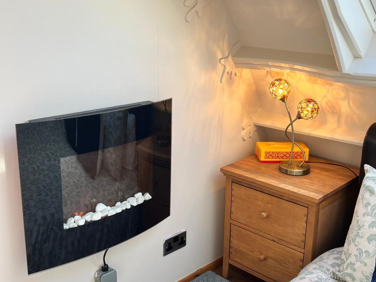 Hotel Stonehenge Campsite & Glamping à Berwick St James Extérieur photo