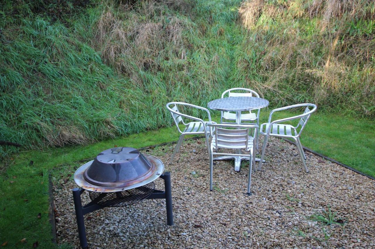 Hotel Stonehenge Campsite & Glamping à Berwick St James Extérieur photo
