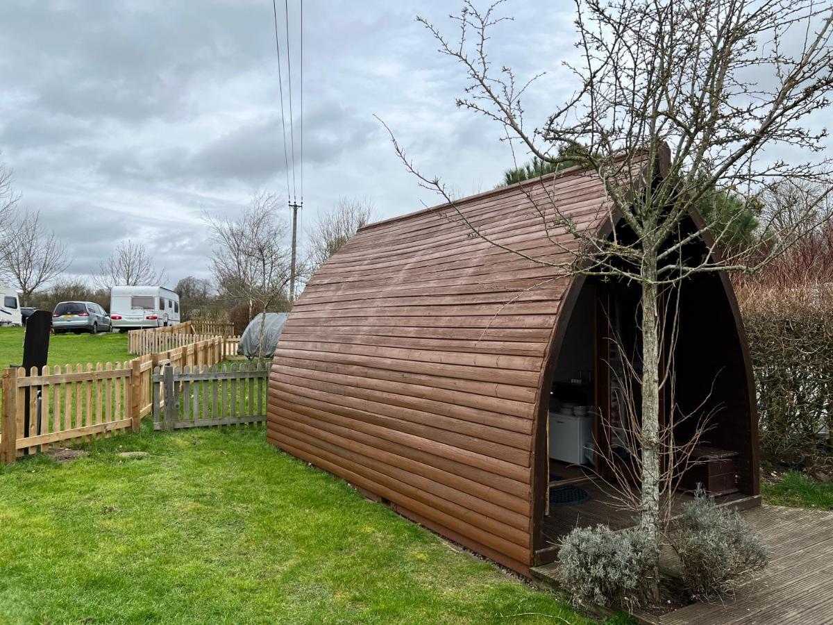 Hotel Stonehenge Campsite & Glamping à Berwick St James Extérieur photo