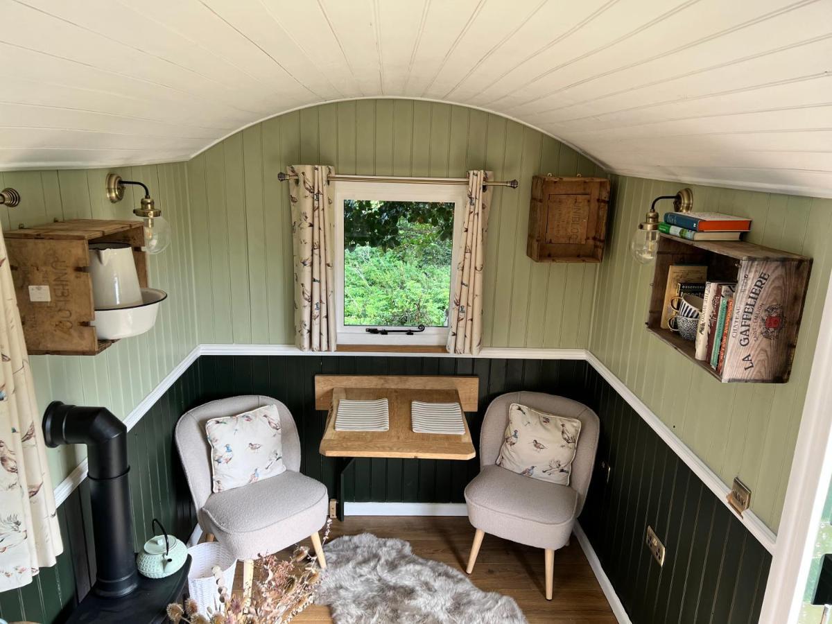 Hotel Stonehenge Campsite & Glamping à Berwick St James Extérieur photo