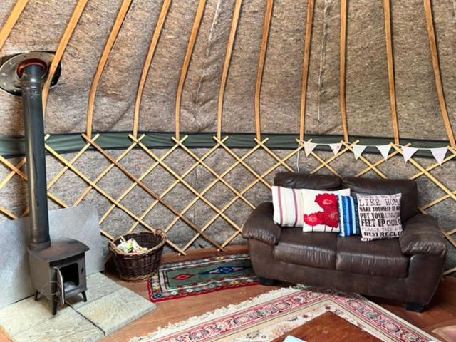 Hotel Stonehenge Campsite & Glamping à Berwick St James Extérieur photo